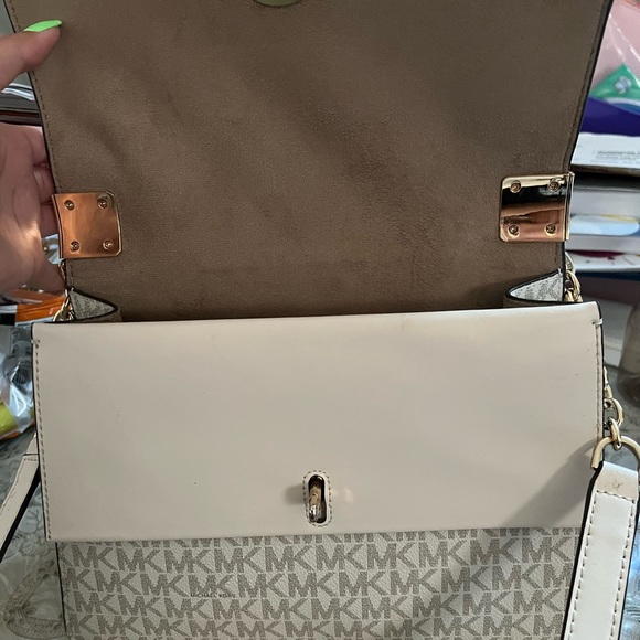 Michael Kor's purse. Gently used. - Picture 5 of 6